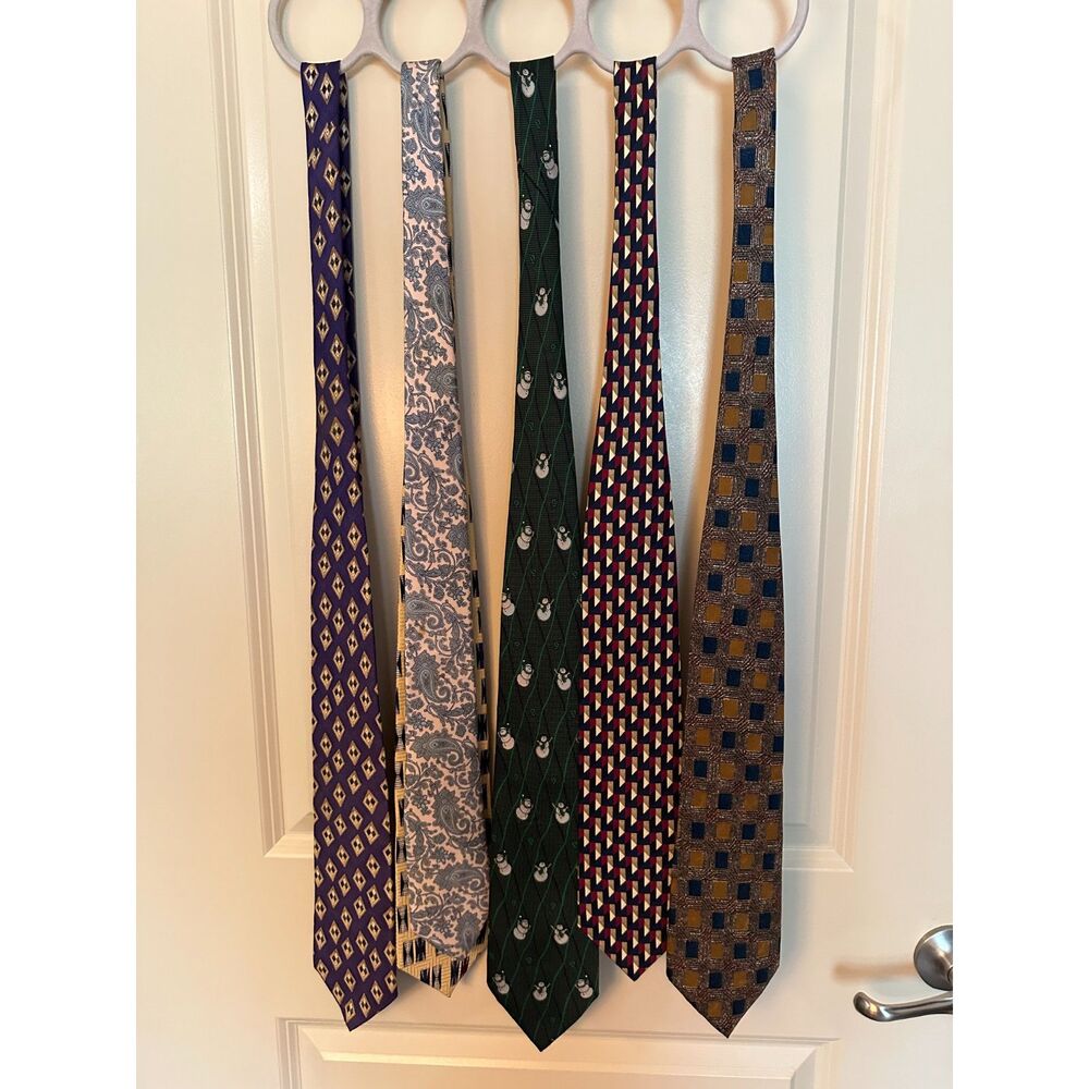 Tie Bundle of like 6-7 mens ties back to work office business casual six ties